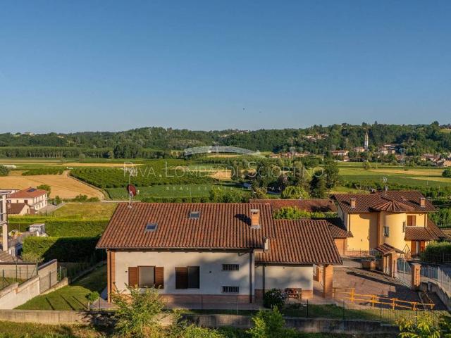 Villa Indipendente in vendita a Piemonte, Asti