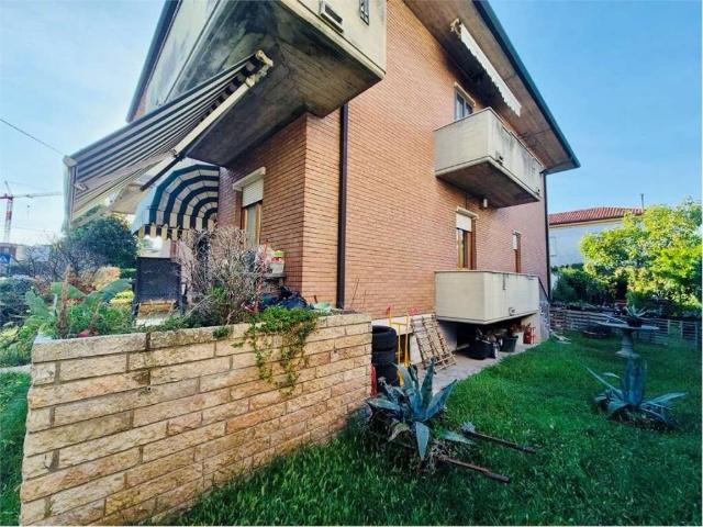 Villa Indipendente in vendita a Dossetto, Villafranca di Verona