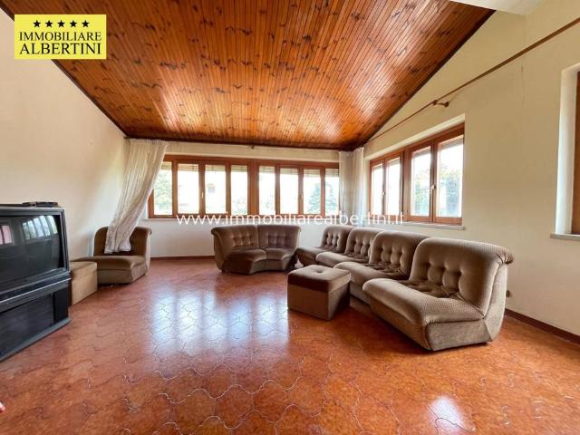 Villa Indipendente in vendita a Ognissanti, Villafranca Di Verona