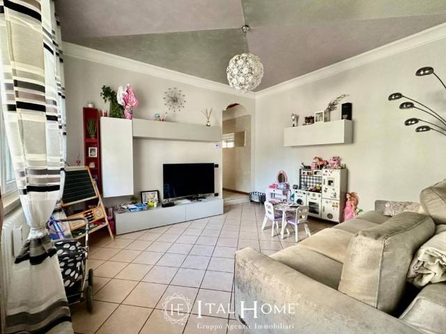 Villa Indipendente in vendita a Villafranca di Verona, Verona