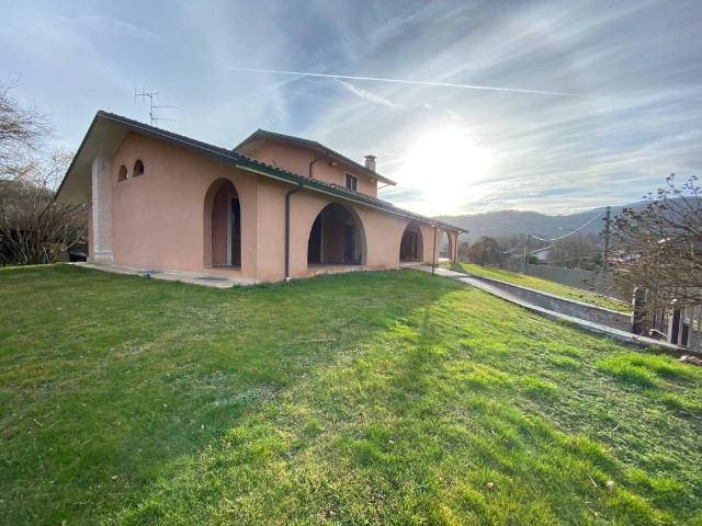 Villa Indipendente in vendita a Unione di comuni Montana Lunigiana, Villafranca In Lunigiana