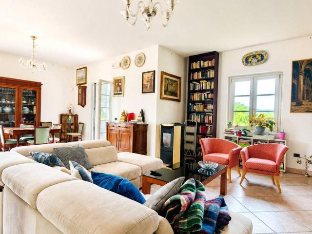 Villa Indipendente in vendita a Unione di comuni Montana Lunigiana, Villafranca In Lunigiana