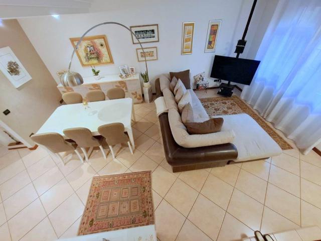 Villa Indipendente in vendita a Taggì di Sotto, Villafranca Padovana