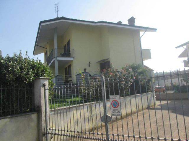 Villa Indipendente in vendita a Villafranca Piemonte, Torino
