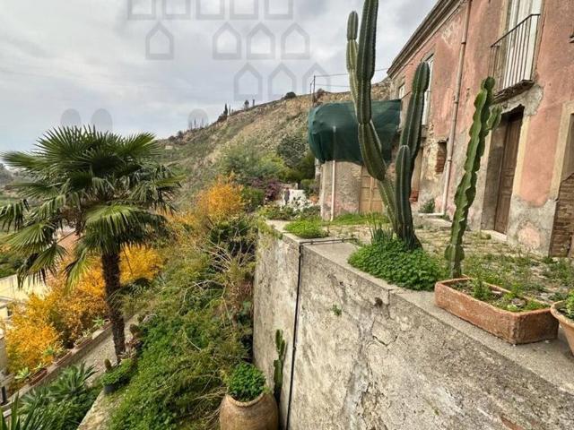 Villa Indipendente in vendita a Villafranca Tirrena, Sicilia