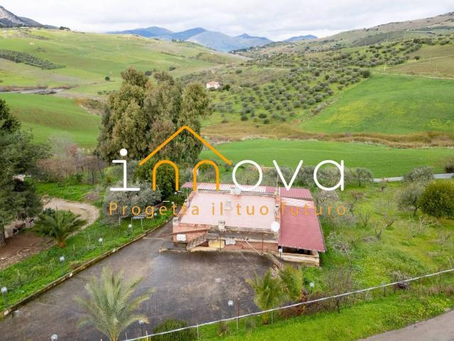 Villa Indipendente in vendita a Villafrati, Sicilia