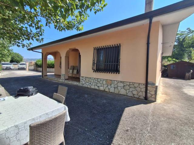 Villa Indipendente in vendita a Villamaina, Avellino