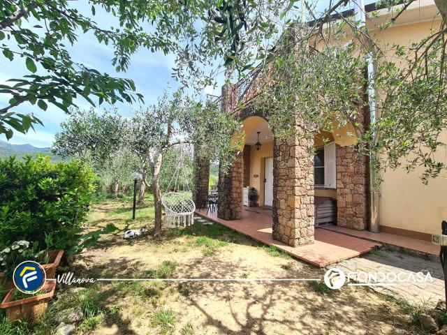 Villa Indipendente in vendita a Villanova D'albenga, Liguria