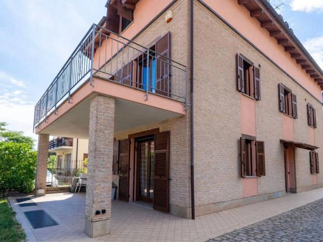 Villa Indipendente in vendita a Villanova D'albenga, Liguria