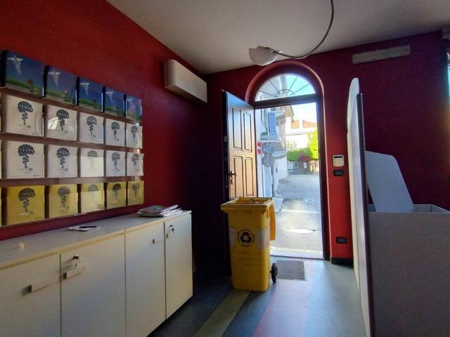 Villa Indipendente in vendita a Piemonte, Asti
