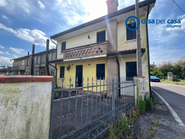 Villa Indipendente in vendita a Villanova Marchesana, Veneto