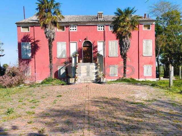 Villa Indipendente in vendita a Villanova Marchesana, Veneto
