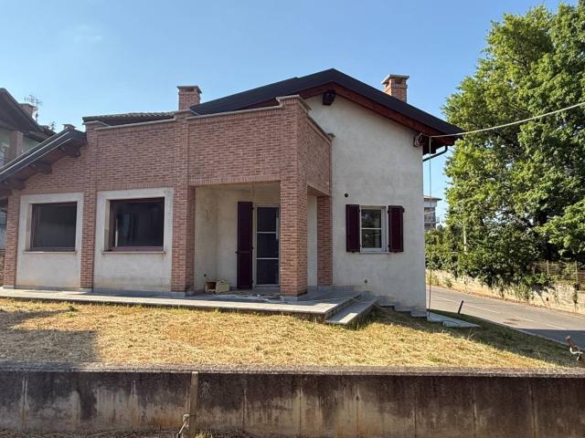 Villa Indipendente in vendita a Piemonte, Cuneo