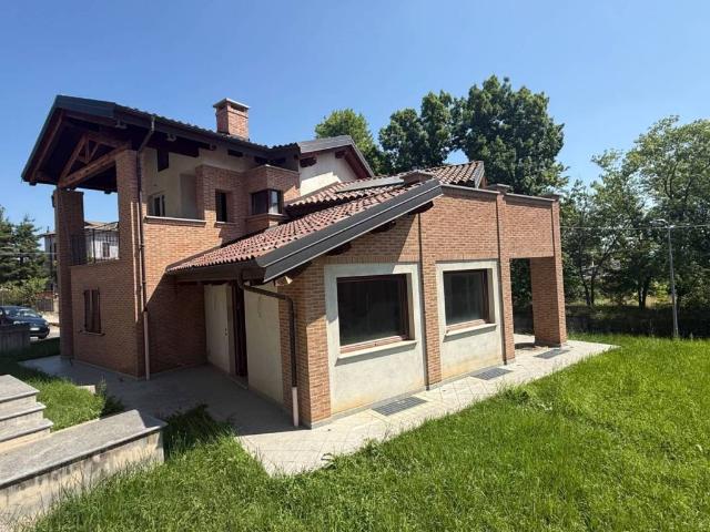Villa Indipendente in vendita a Piemonte, Cuneo