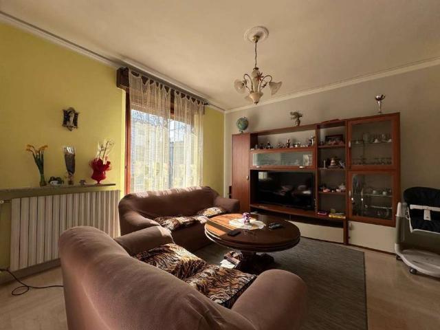 Villa Indipendente in vendita a Villanova Sull'arda, Reggio Emilia