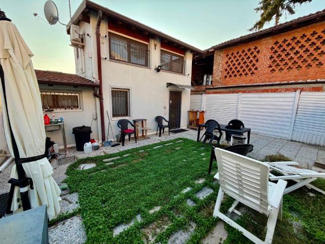 Villa Indipendente in vendita a Villanterio, Pavia