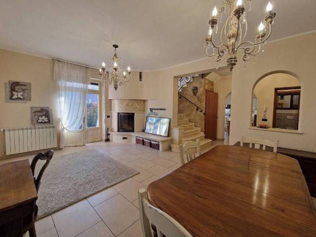 Villa Indipendente in vendita a Comunità montana della Valle Sabbia, Villanuova Sul Clisi