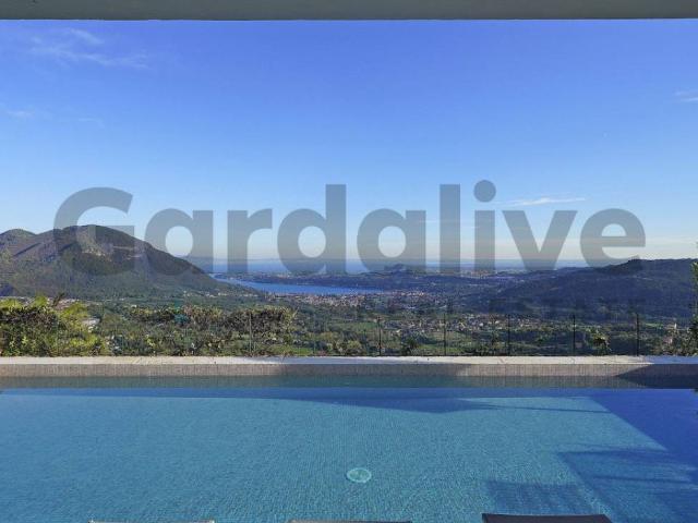 Villa Indipendente in vendita a Comunità Montana Parco Alto Garda bresciano, Salò