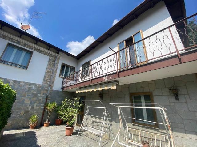 Villa Indipendente in vendita a Saretto, Piemonte