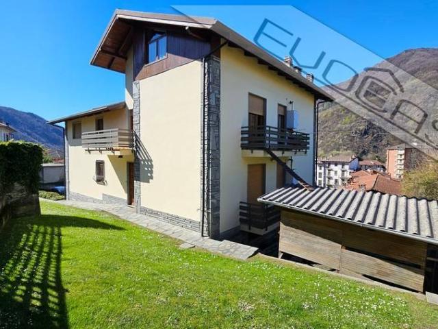 Villa Indipendente in vendita a Saretto, Piemonte
