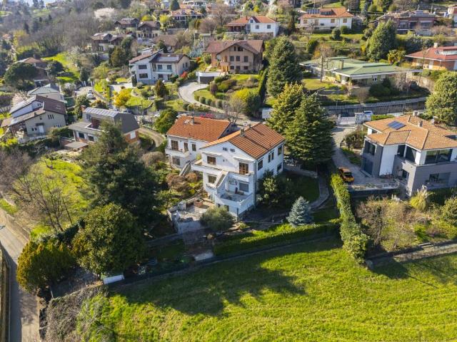 Villa Indipendente in vendita a Vigne, Piemonte