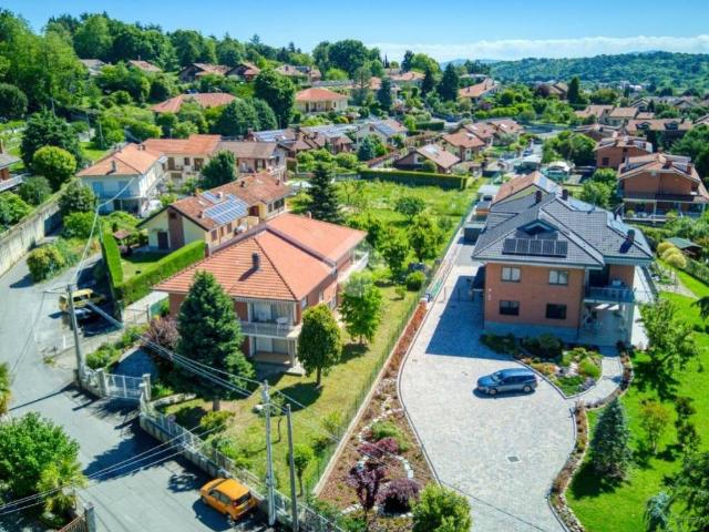 Villa Indipendente in vendita a Vigne, Piemonte