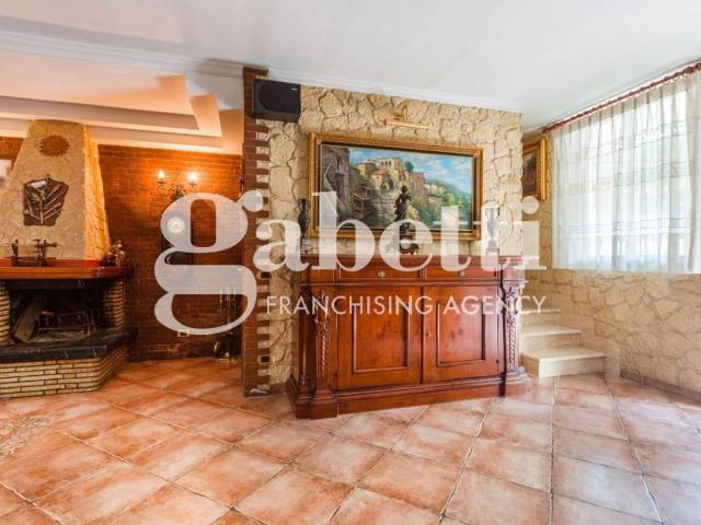 Villa Indipendente in vendita a Villaricca, Campania