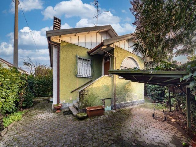 Villa Indipendente in vendita a Sant'Alessandro, Villasanta