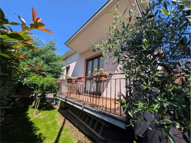 Villa Indipendente in vendita a Sant'Alessandro, Villasanta