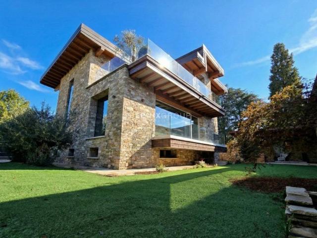 Villa Indipendente in vendita a San Fiorano, Villasanta