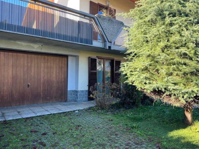 Villa Indipendente in vendita a Sant'Alessandro, Villasanta