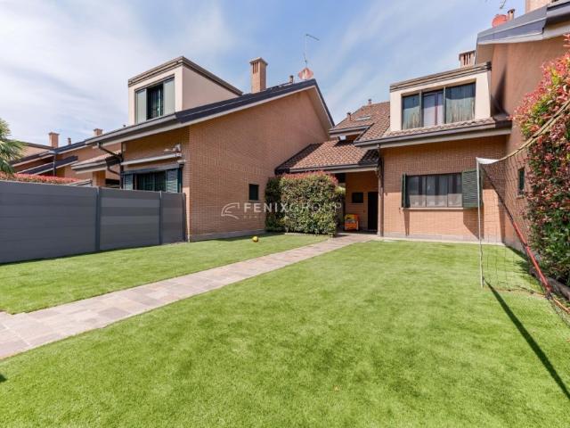 Villa Indipendente in vendita a Sant'Alessandro, Villasanta