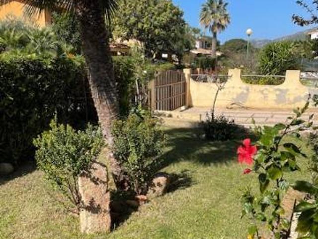 Villa Indipendente in vendita a Villasimius, Sardigna/Sardegna