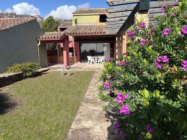 Villa Indipendente in vendita a Villasimius, Sardigna/Sardegna