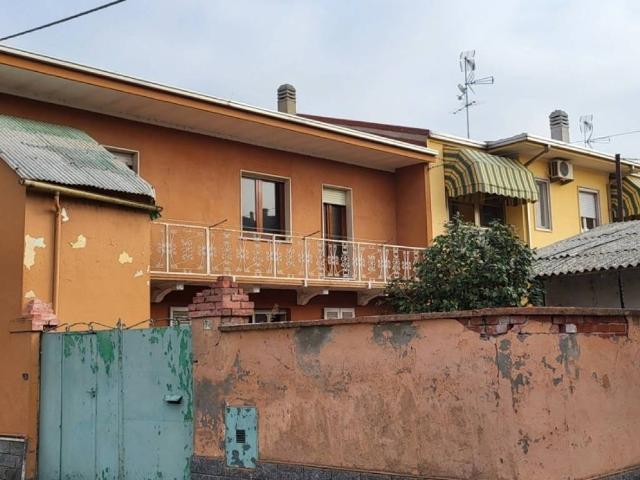 Villa Indipendente in vendita a Piemonte, Vercelli