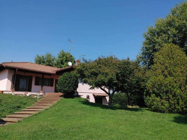 Villa Indipendente in vendita a Piemonte, Vercelli