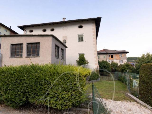 Villa Indipendente in vendita a Comunità della Val di Non, Tuenno