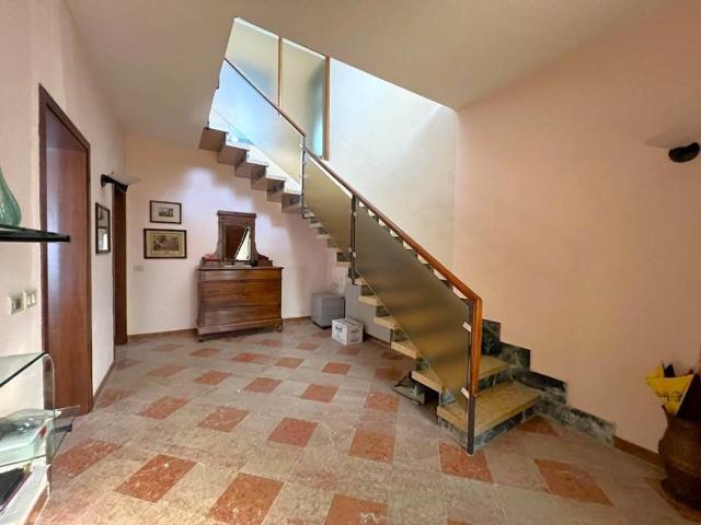 Villa Indipendente in vendita a Villimpenta, Mantova