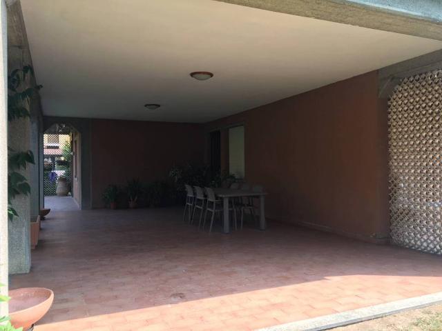 Villa Indipendente in vendita a Villongo, Bergamo