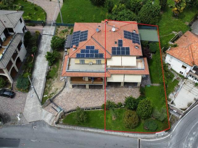 Villa Indipendente in vendita a Villongo, Bergamo