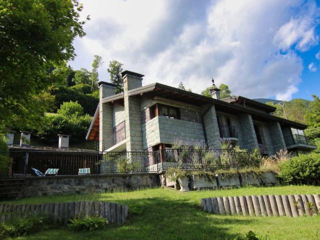 Villa Indipendente in vendita a Comunità Montana di Scalve, Vilminore Di Scalve