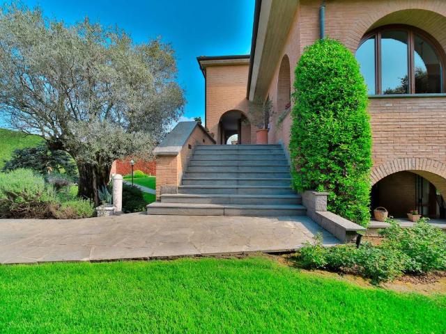 Villa Indipendente in vendita a Ruginello, Vimercate