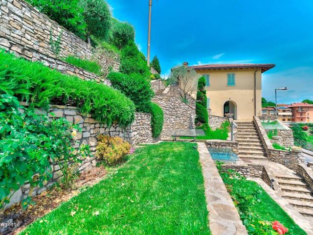 Villa Indipendente in vendita a San Maurizio, Vimercate