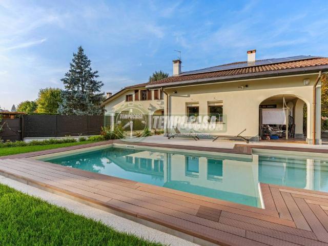 Villa Indipendente in vendita a Oreno, Vimercate