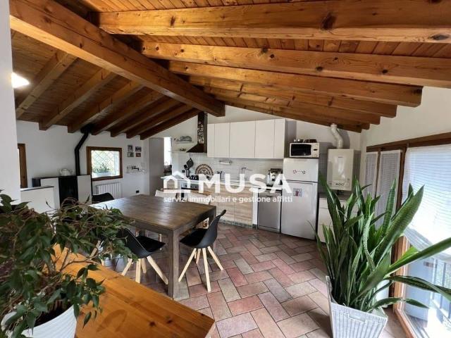 Villa Indipendente in vendita a Oreno, Vimercate