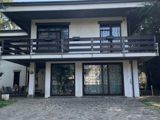 Villa Indipendente in vendita a San Maurizio, Vimercate