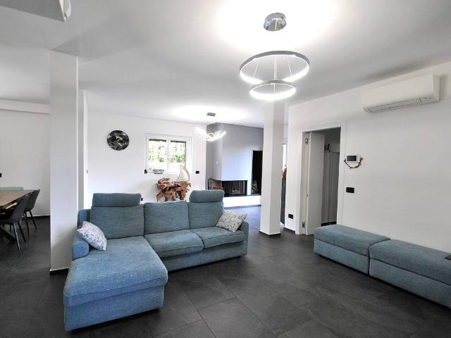 Villa Indipendente in vendita a Oreno, Vimercate