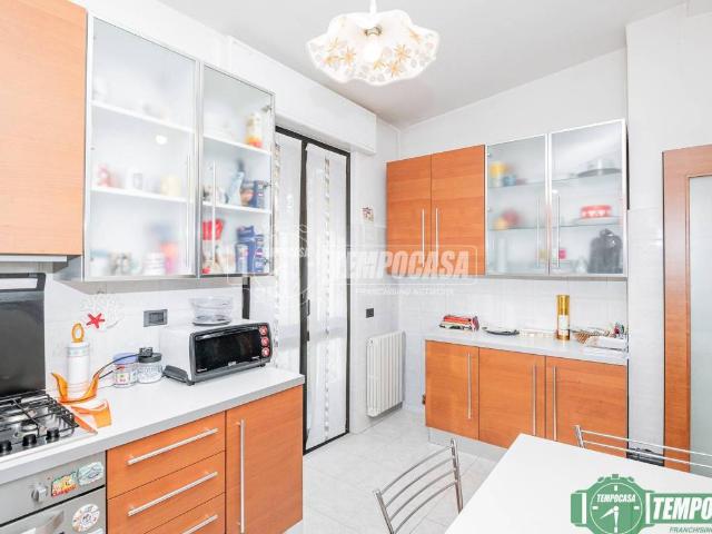 Villa Indipendente in vendita a Vimodrone, Lombardia