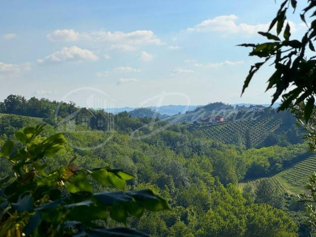 Villa Indipendente in vendita a Piemonte, Asti