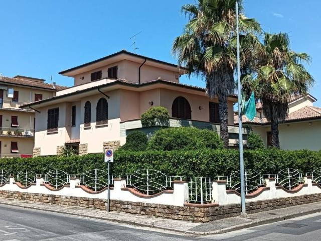 Villa Indipendente in vendita a Unione dei Comuni Circondario dell'Empolese Valdelsa, Vinci